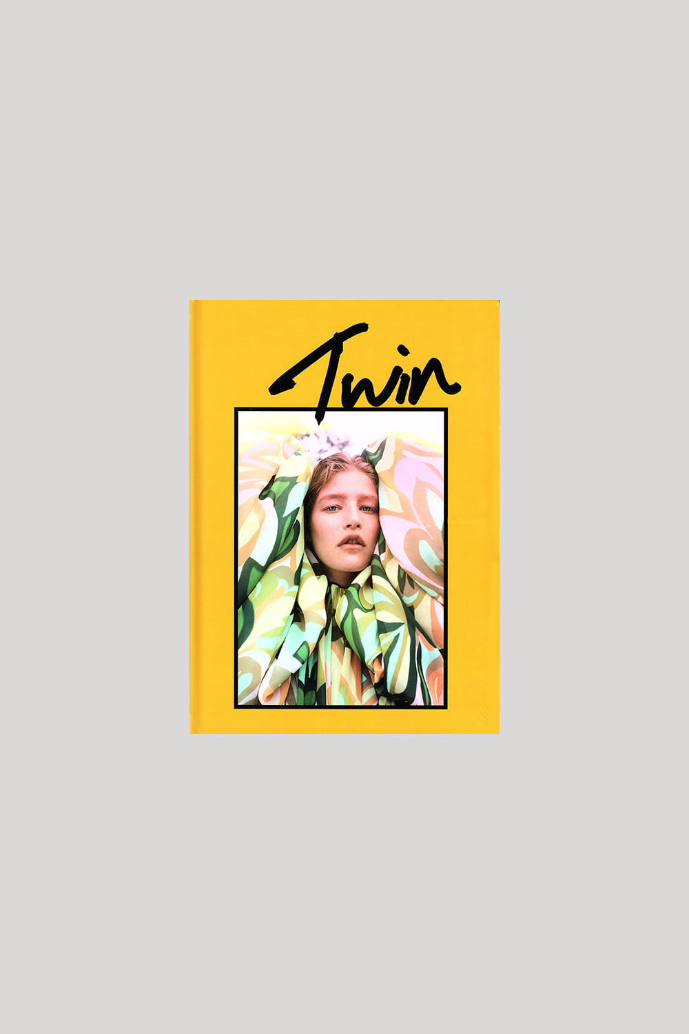 Twin Magazine - Issue 21 티셔츠, 워시드 헤비웨이트 티셔츠, 옥스포드셔츠, 버튼다운셔츠, 메신저백, 캔버스백